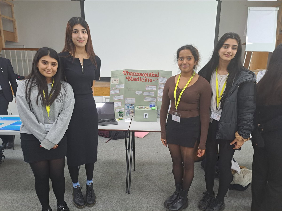 MesSciences's tweet photo. Another medical KS5 project 🔬🧠 #ScienceWeek https://t.co/McVVSGrWYt