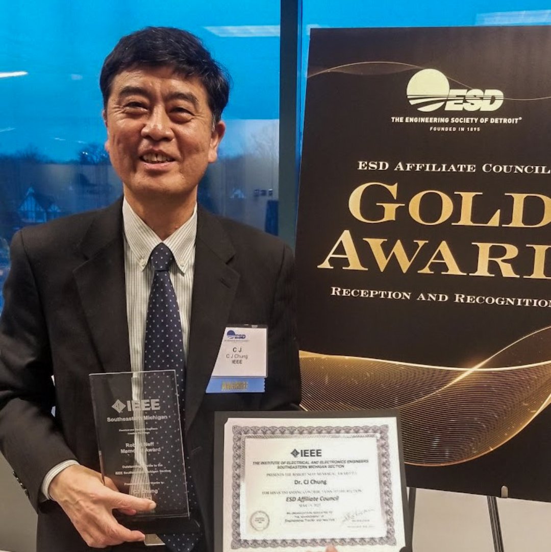 LTUArtsSci's tweet photo. CJ Chung, LTU professor of computer science, received the Robert Neff Memorial Award for outstanding contributions to the IEEE Southeast Michigan Section at the Engineering Society of Detroit's Gold Award Banquet Wednesday night. 🙌 @ieeesemich @ESD_Detroit #WeAreLTU https://t.co/0yueo35iot