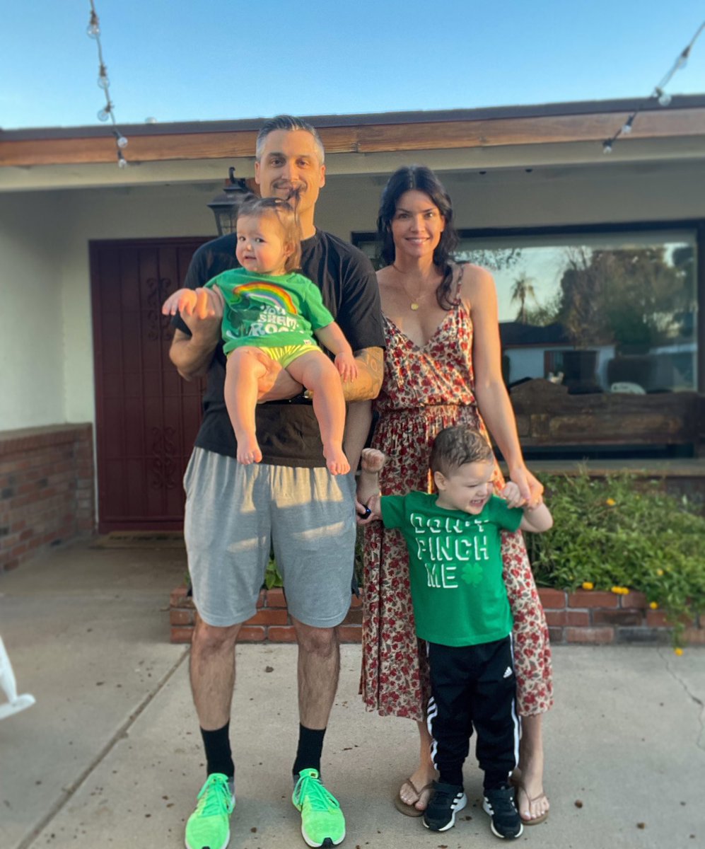 bugrobertson's tweet photo. Feelin lucky 🍀 Happy St Patrick’s day friends 💚 https://t.co/fdqJqAFpVi