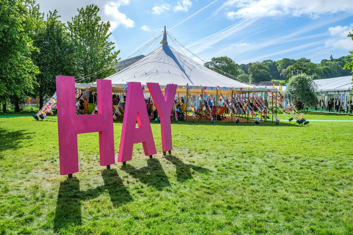 Our College of Arts and Law experts are coming to @hayfestival!

Dr Chris Laoutaris will cover Shakespeare's first folio. 

Dr Katherine Brown will talk about the children of ISIS. 

Professor Rebecca N Mitchell will debunk the laziness of Oscar Wilde. 

birmingham.ac.uk/news/2023/birm…