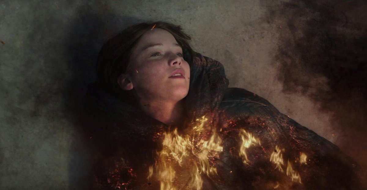 SparkMockingjay's tweet photo. Katniss Everdeen girl usually discovered on fire https://t.co/b3kEK1xL5u