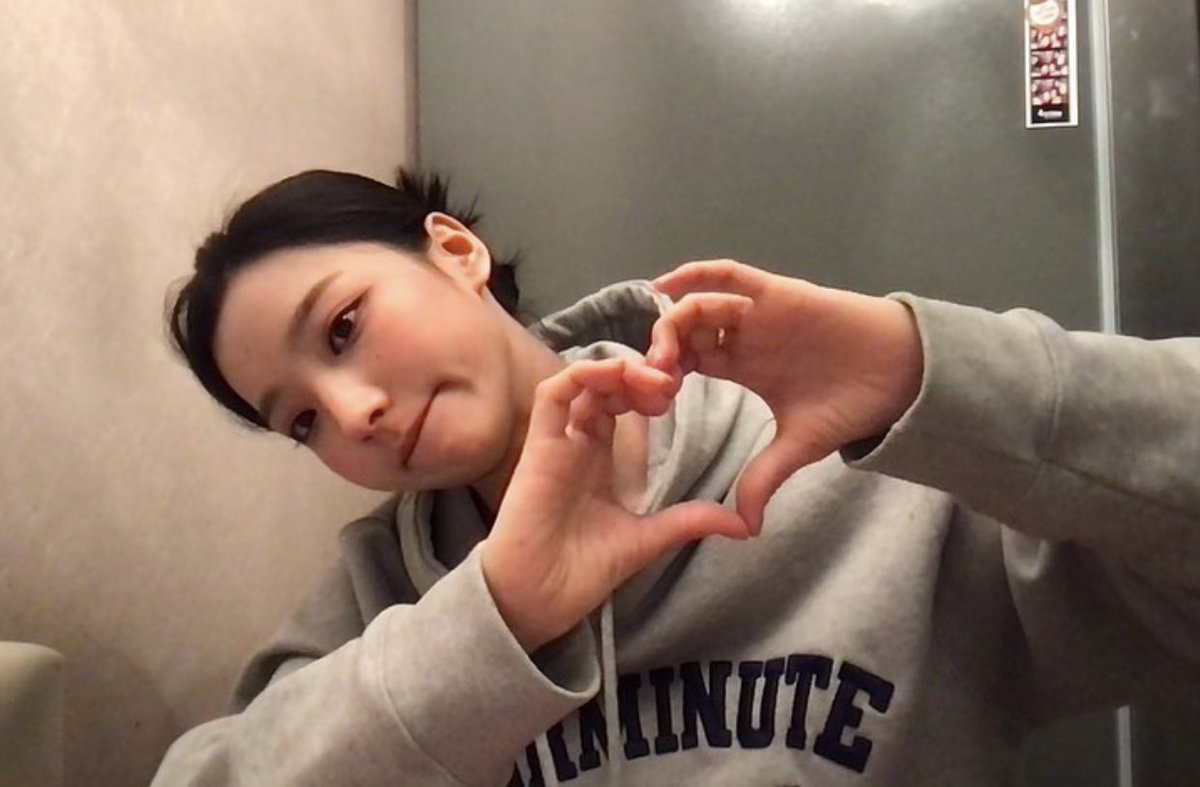 tiny__sae's tweet photo. currently missing her https://t.co/bXuO9rrZ9k