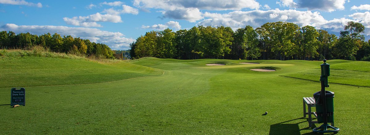Hole 1, Peninsula Park Short Course in Door County, one of my favorite places (and projects) ever. Just ran into someone in Seguin, TX who knew of it and plays it every summer!! #smallworld <a href="/PeninsulaPark/">Peninsula Friends</a>