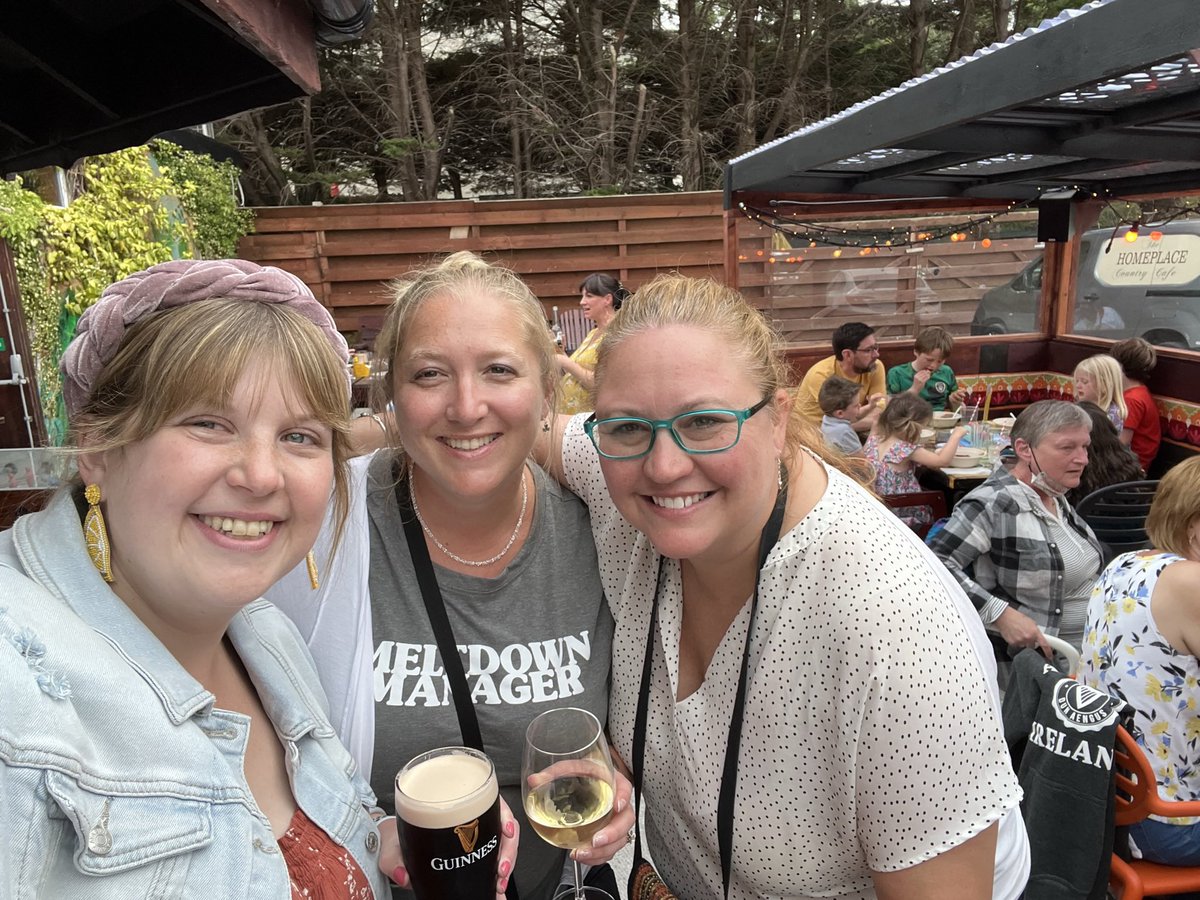 msmarypritchard's tweet photo. /Ireland nostalgia. Best group of humans around. Travel with writers, you’ll have a great time ���✨💚 @IrelandWtrTours https://t.co/n0mNXQ8C1o