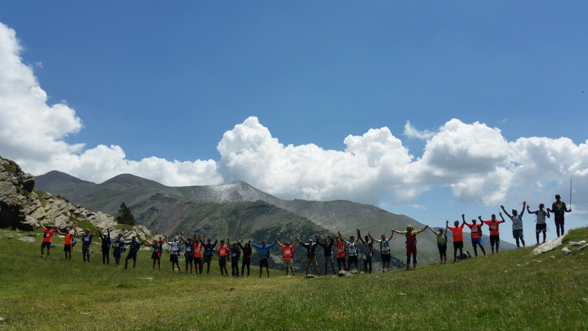 TranspiSS's tweet image. En la #TSS trabajamos para que lxs participantes se traten de manera cercana y afectuosa.🤗  
Te contamos todo sobre cómo lo aplicamos en el nuevo post de blog de nuestra web. 🖥️

#Transpi #Respecto #Buentrato #Solidaridad #Inclusiónsocial

transpirenaicasocialsolidaria.org/buen-trato-res…