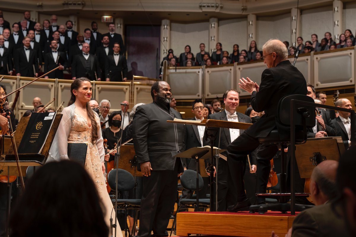 chicagosymphony's tweet photo. On Thursday night, Orchestra Hall was filled with adrenaline as the CSO and Chorus, led by @OsmoVanska, united with vocalists @joelle_harvey, Reginald Mobley, Hugh Russell and ensemble @uniting_voices for a finale performance of Orff’s roaring Carmina burana.

📷: @toddrphoto https://t.co/GZhuXYqXtd