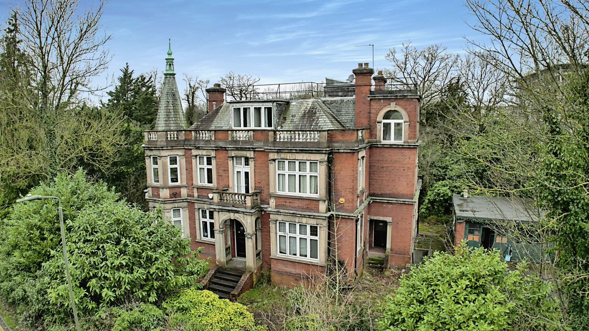 Fir Island, The Ridgeway, #MillHill, London NW7 stunning house (currently 6 flats) on 0.7 acre green island site- delighted to be joint auctioneers with <a href="/AllsopLLP/">Allsop</a> . Lot 50 in #Residential auction 30th March unless sold prior - viewing slots available Monday <a href="/GaryCMurphy/">Gary Murphy</a> #gothic