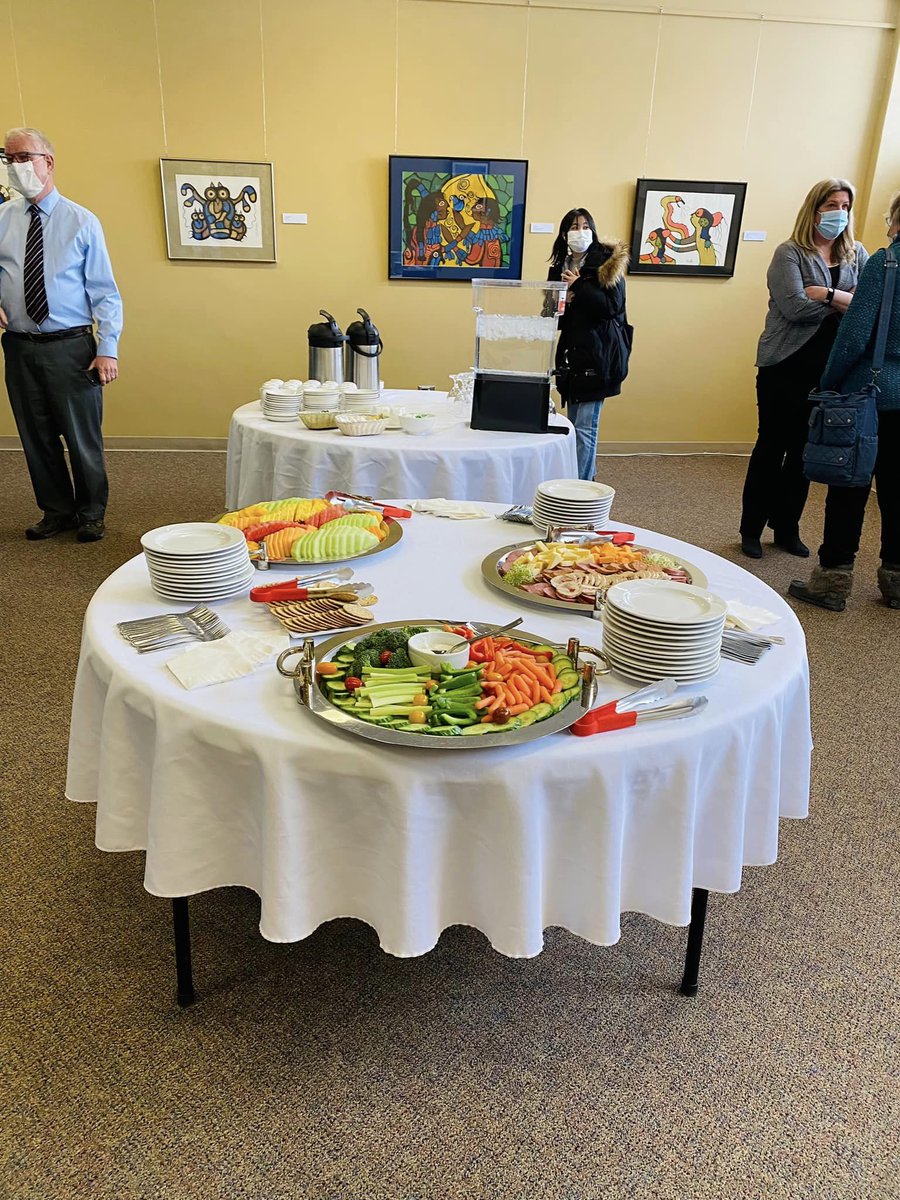Happy Friday from SJC! We are glad that our Open Exhibition of "âcimostakewin: the act of storytelling" event was successful. You are welcome to come to SJC Quiet Room 111 to enjoy all masterpieces curated by  KC Adams until June 2, 2023