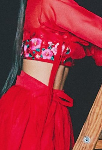 the abs??? #SOLAR #솔라