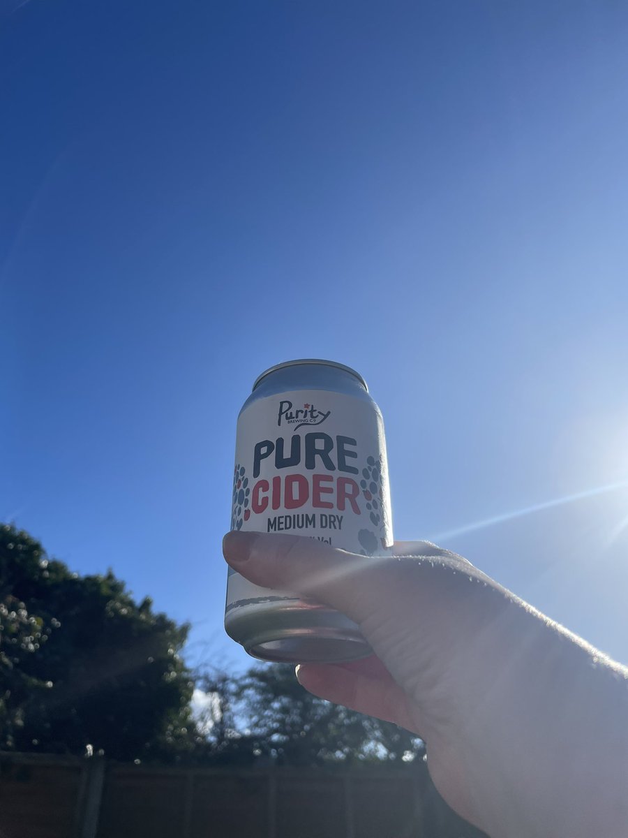 What a beautiful Friday afternoon the sun has made an appearance ☀️☀️and I’m drinking cider in the garden courtesy of <a href="/PurityBrewingCo/">Purity Brewing Co</a>