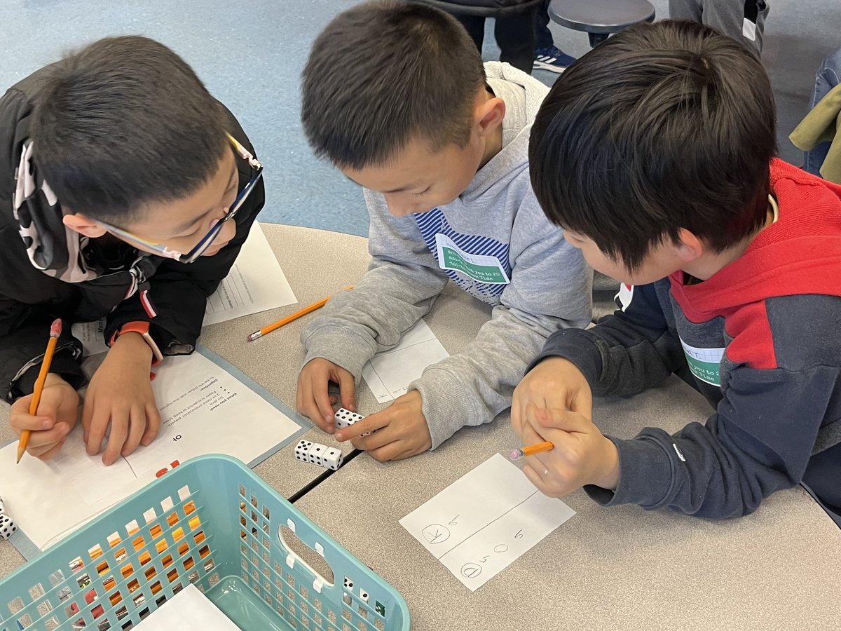 MONTYOHES's tweet photo. Family Math Night is back... and boy did we have a great turnout!  Our student mathematicians did an amazing job leading each station and fun was had by all!  @K4MontySTEM #MontyMathematicians https://t.co/hBvji0jxxu