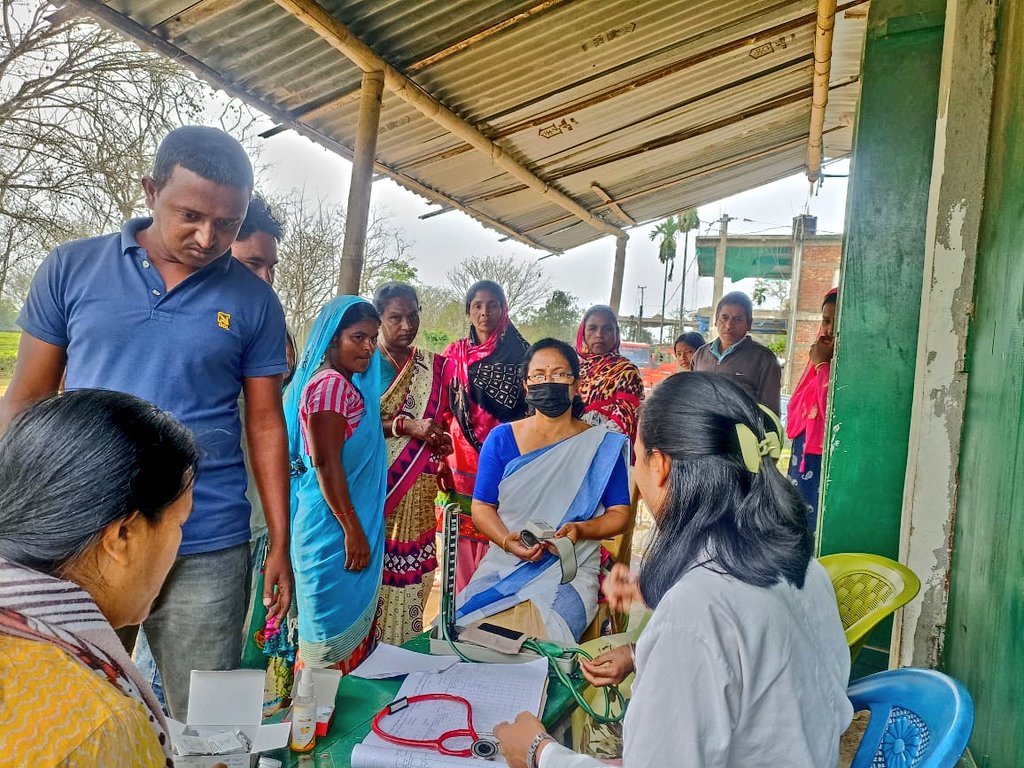 DVBPO_DIBRUGARH's tweet photo. Glimpses of #ITBN (Bednet Impregnation), #Fogging, #Fever Surveillance, and #Awareness activities conducted at #Dibrugarh by #NCVBDC for control of #Mosquito Borne Diseases. 
@nhm_assam
@dc_dibrugarh 
@NHMDibrugarh https://t.co/ukUIJGDeT9
