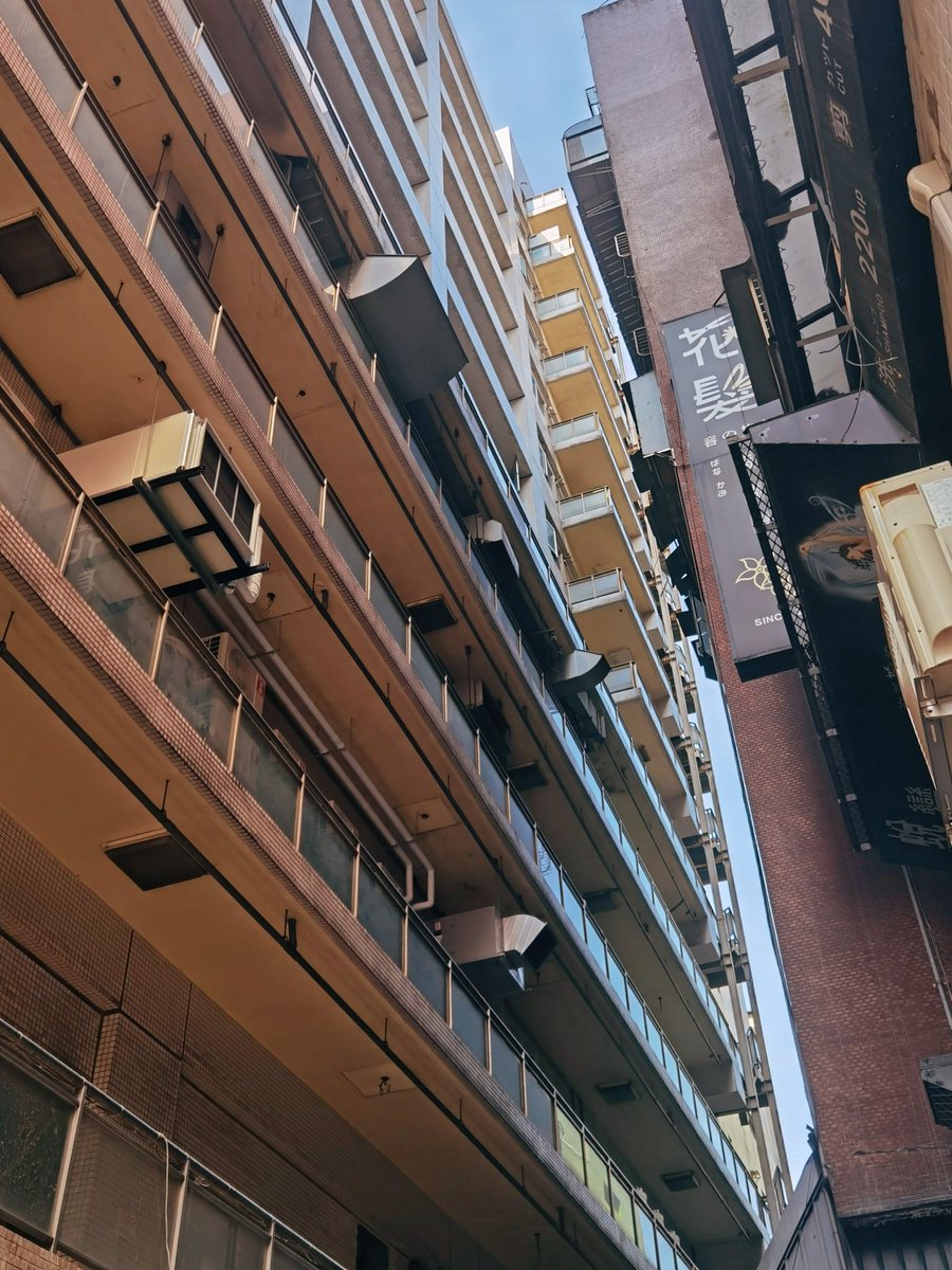 ToqaReign's tweet image. Touch down in Taipei super late the day before, luckily a beef noodle shop not far from the hostel is open 24h ( ˙˘˙ ) I will never forget this bowl of pure bliss at 11pm that evening