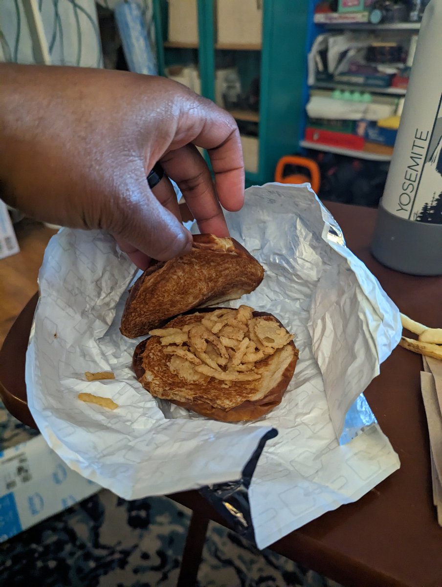 Hey <a href="/Wendys/">Tendy’s</a>...Where's the Beef? And Cheese? And Bacon?

Hahahaha!

What happened???