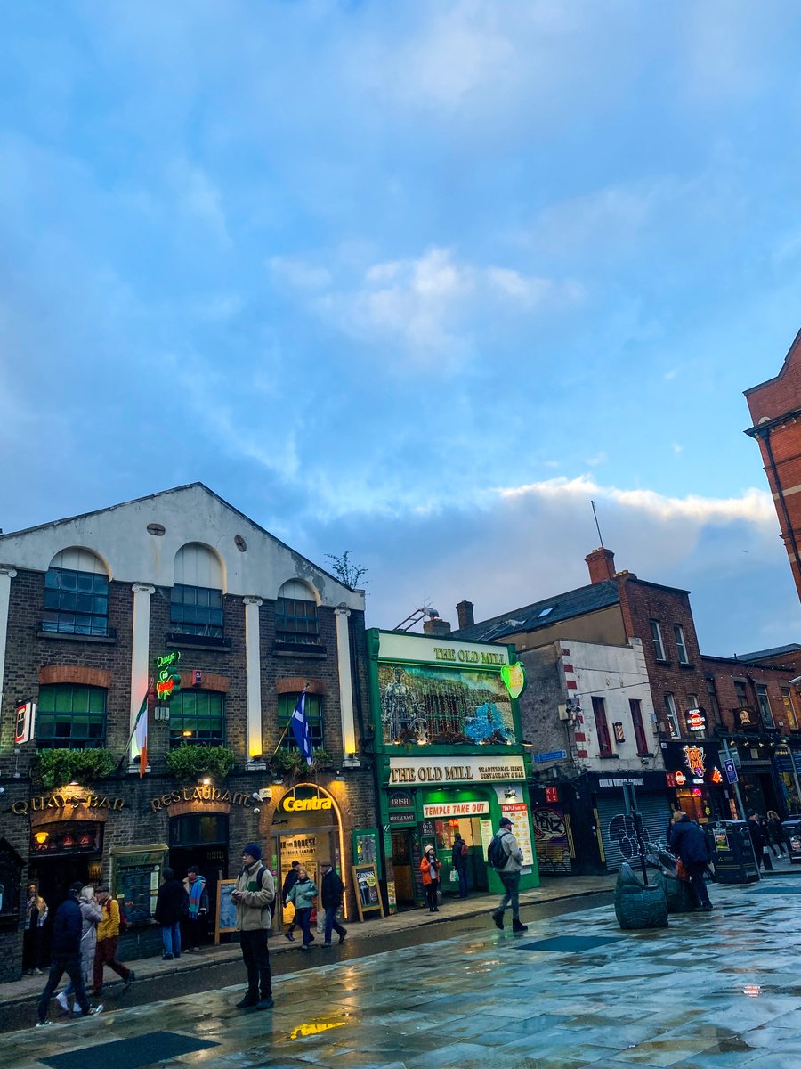 Wishing we could be in Ireland today. We're lucky to Preview this beautiful country, courtesy of Abigail Fuchs! 
Happy St. Patrick's Day!🍀