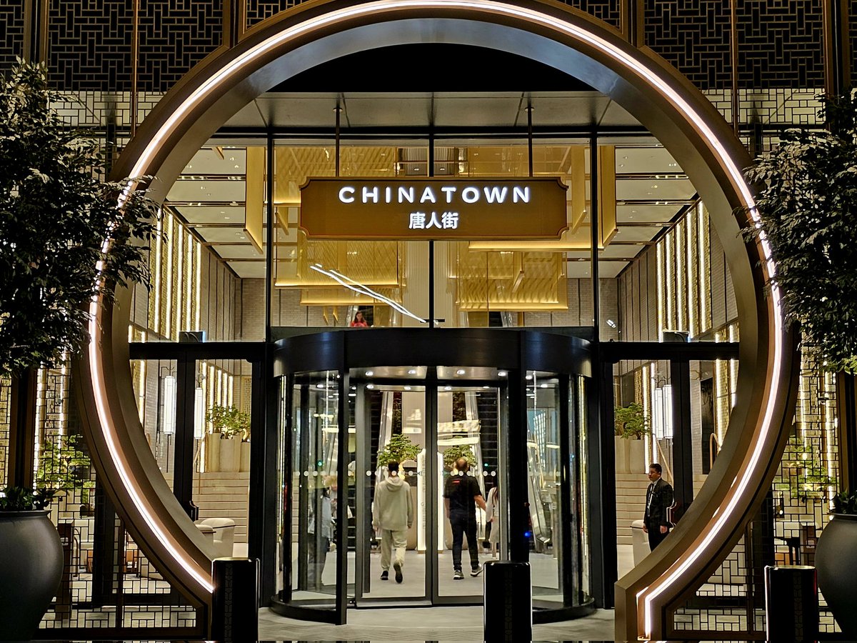 wena8930's tweet photo. #Chinatown in #TheDubaiMall has opened.

#Dubai #DubaiMall #Shopping https://t.co/UzP7HxxNLN