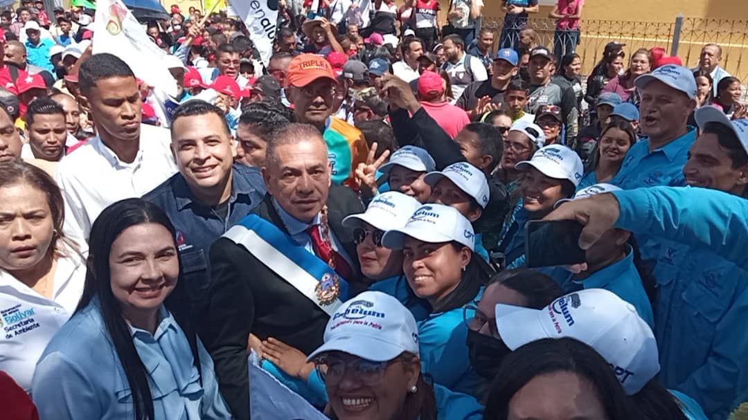 #17Mar El equipo político sindical #Sinbolttrafe de <a href="/Ferrominera_CVG/">Ferrominera Orinoco</a> acompaña al gobernador Ángel Marcano en la presentación de la  Memoria y Cuenta de su 2do año de gestión. 
#BastaDeImposiciónImperial
#IndustriaNacionalAvanza
#CVGTrabajamosParaTi