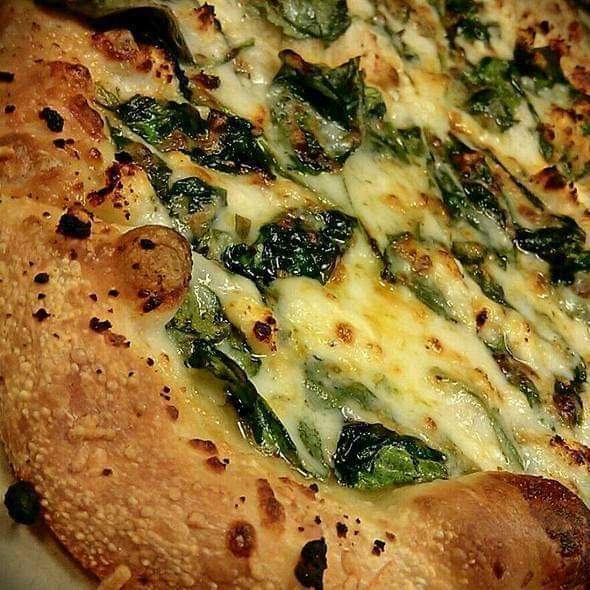 JmuDominos's tweet photo. 🍀🍕🌈 https://t.co/WFxzYKI1MY