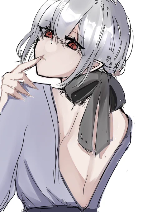 ぐっちゃあなってるけどラフ描きすぎると線画が重くなるからこんなもんかな 