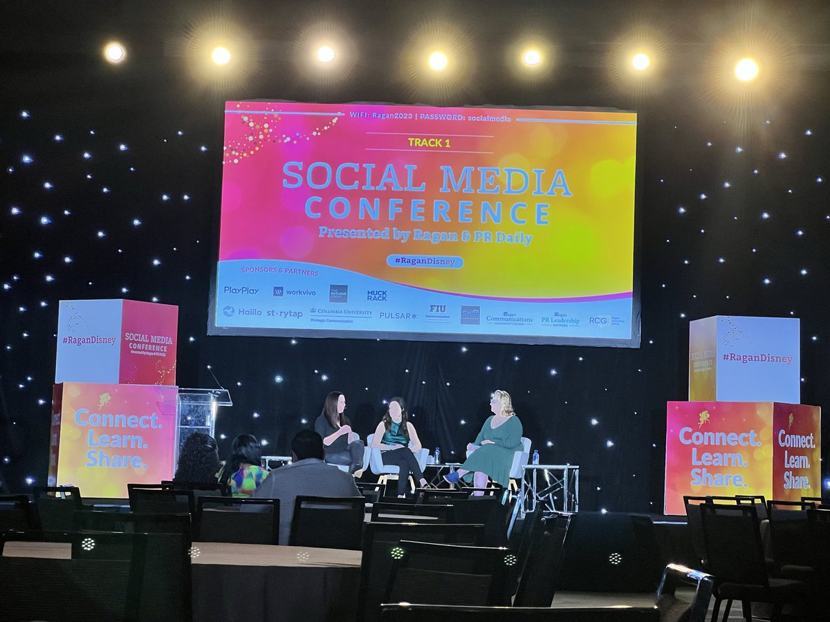oracle_3d's tweet photo. #creators #Influencers #creative #socialmediamanager #collaborators must work together! We are all on the same #team #ragandisney @RaganComms https://t.co/MyykgHFB1M