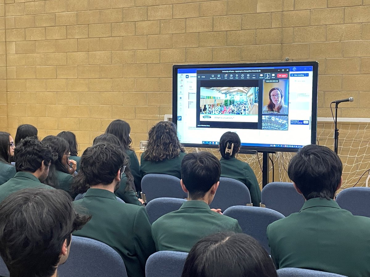 lgs_news's tweet photo. Year 11 attending our What Next? careers event this afternoon to find out more about top universities and apprenticeships. Great to see the students engaging #LGSConfident. Thank you to all the representatives, who have already seen Years 8, 10 and 12 today.... https://t.co/WpK9T5eKS5