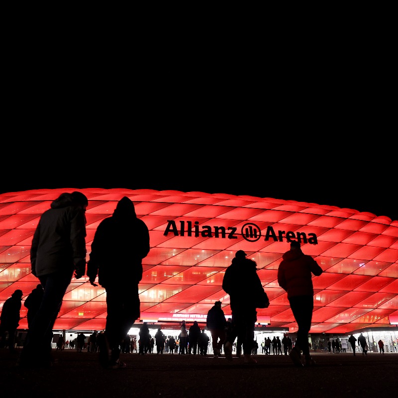 ManCity's tweet photo. #UCL quarter-final dates against Bayern have now been confirmed! 🤝

First leg: Tuesday 11 April
Second leg: Wednesday 19 April