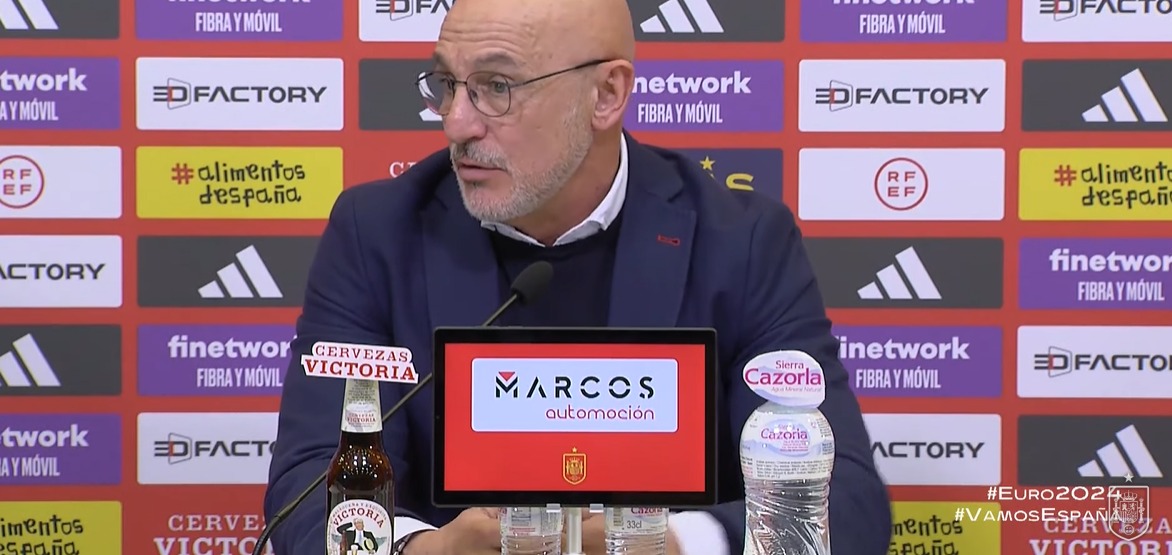 ⁉️¿Te gusta la 'nueva' selección española?

🔄SI
❤️NO

cuatro.com/deportes/41068…