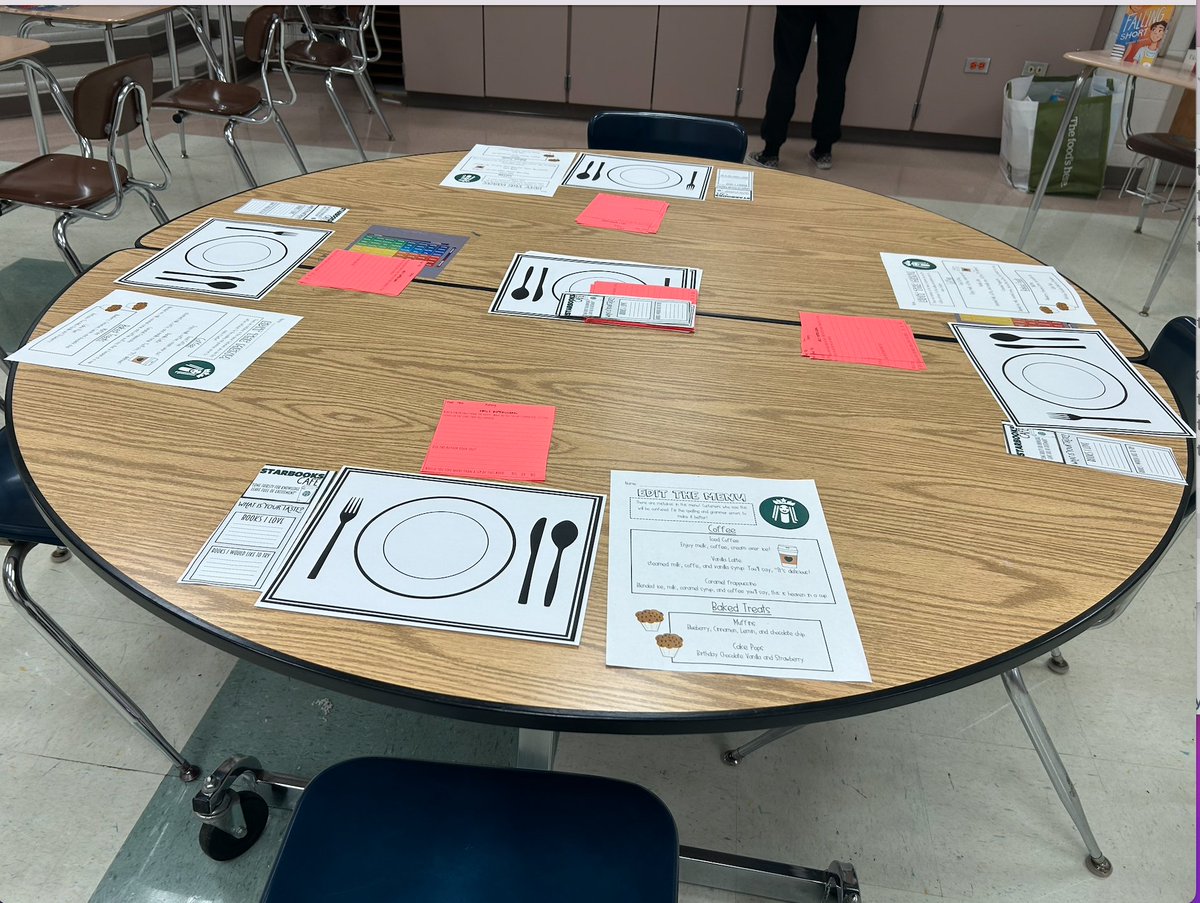 cwainwrightOQ's tweet photo. Enjoying our second annual Starbucks book tasting!! Love my reading students📗#OQ #sd113a #Starbucks https://t.co/gLUQ9JIeXr