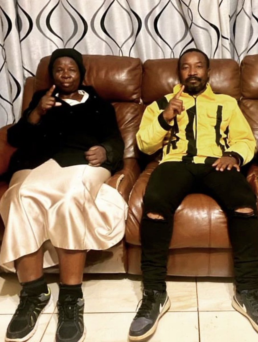 daddyhope's tweet photo. I was saddened to hear that the Mayor of Harare, Jacob Mafume @JMafume has lost his mother to a heart ailment.

Nothing prepares you for losing a parent, let alone a dear mother.

My condolences to the Mafume family, the Mayor and extended family.

May Mbuya Mafume Rest in Peace. https://t.co/Vv0OUFwD6Q