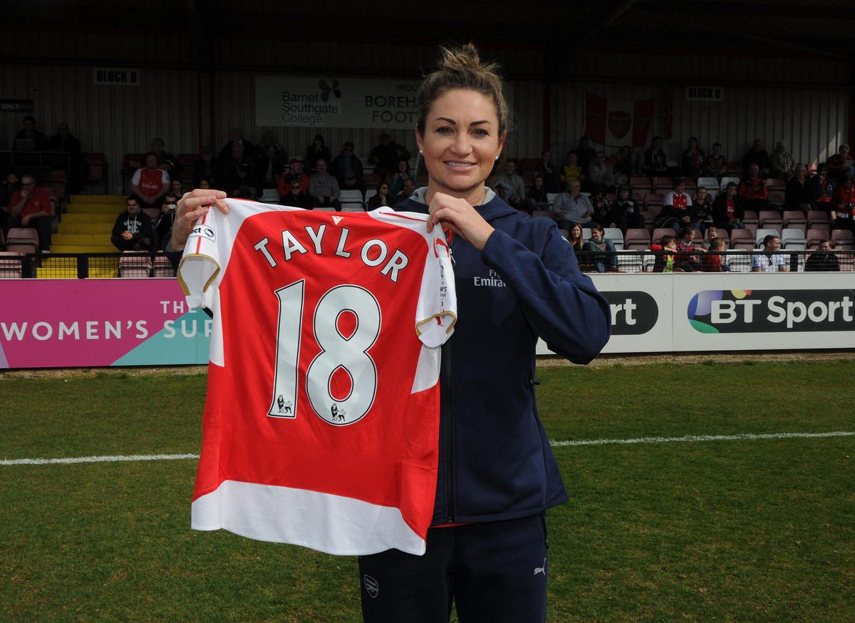 THE LAST DANCE?? 🕺🕺

→ No juega desde el año pasado ❌
→ Probably the worst striker Arsenal Ladies ever had [cries the ball ⚽️😭]
→ Imagine how bad Badstenius is ☠️
→ We pretend it's 2017 🔙😍

SHE'S FINALLY BACK HOME 🏠😍 WE ❤️ U, JODIE TAYLOR ❤️❤️❤️❤️❤️