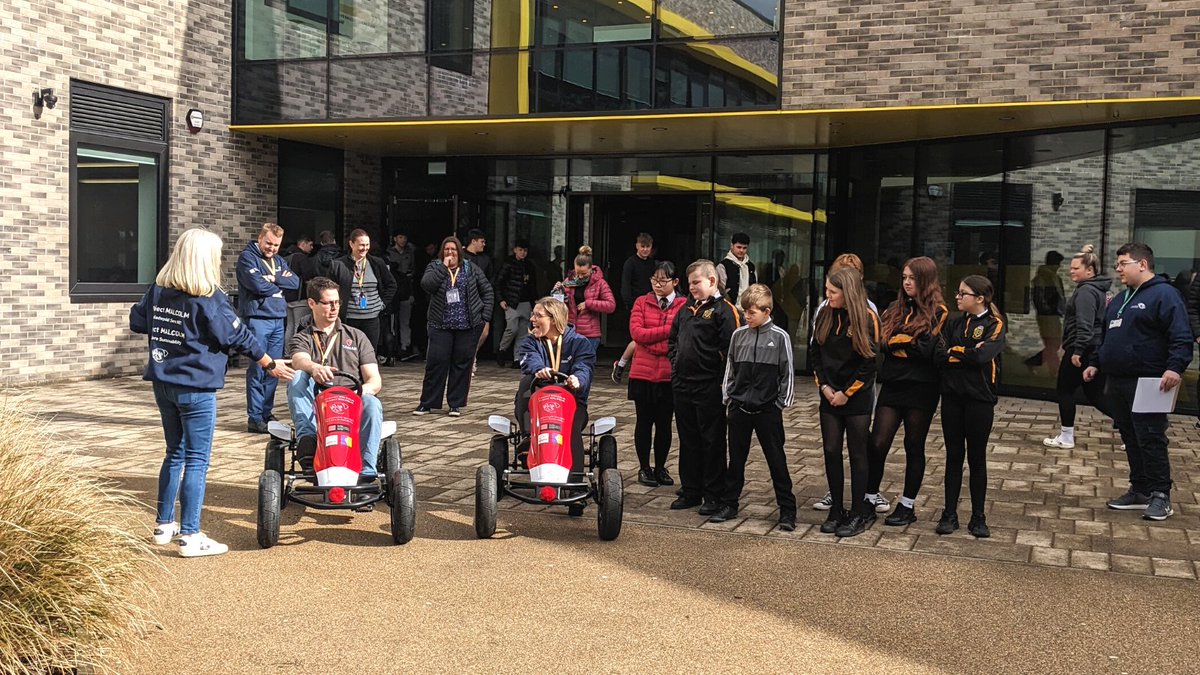 🏁 What a fantastic day launching Project MALCOLM which is funded by <a href="/CUNetZero/">Net Zero Innovation Institute</a> and in collaboration with <a href="/CTM_Innovation/">Innovation @ Cwm Taf Morgannwg</a> 

We invited students from <a href="/MaestegSchool/">Maesteg School</a> to our STEAM Academy. They did challenges and learnt about green technology.

👉 Read more: bridgend.ac.uk/project-malcolm