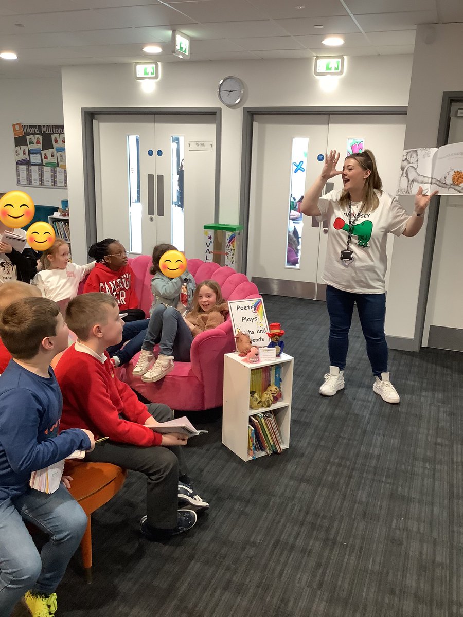 westheathprim's tweet photo. #WHPSClass8 went to the book fair today and had a look at all the fantastic books! We wrote our wish lists. We then went to the library for story time. #WHPSReading https://t.co/PPYgltA21x