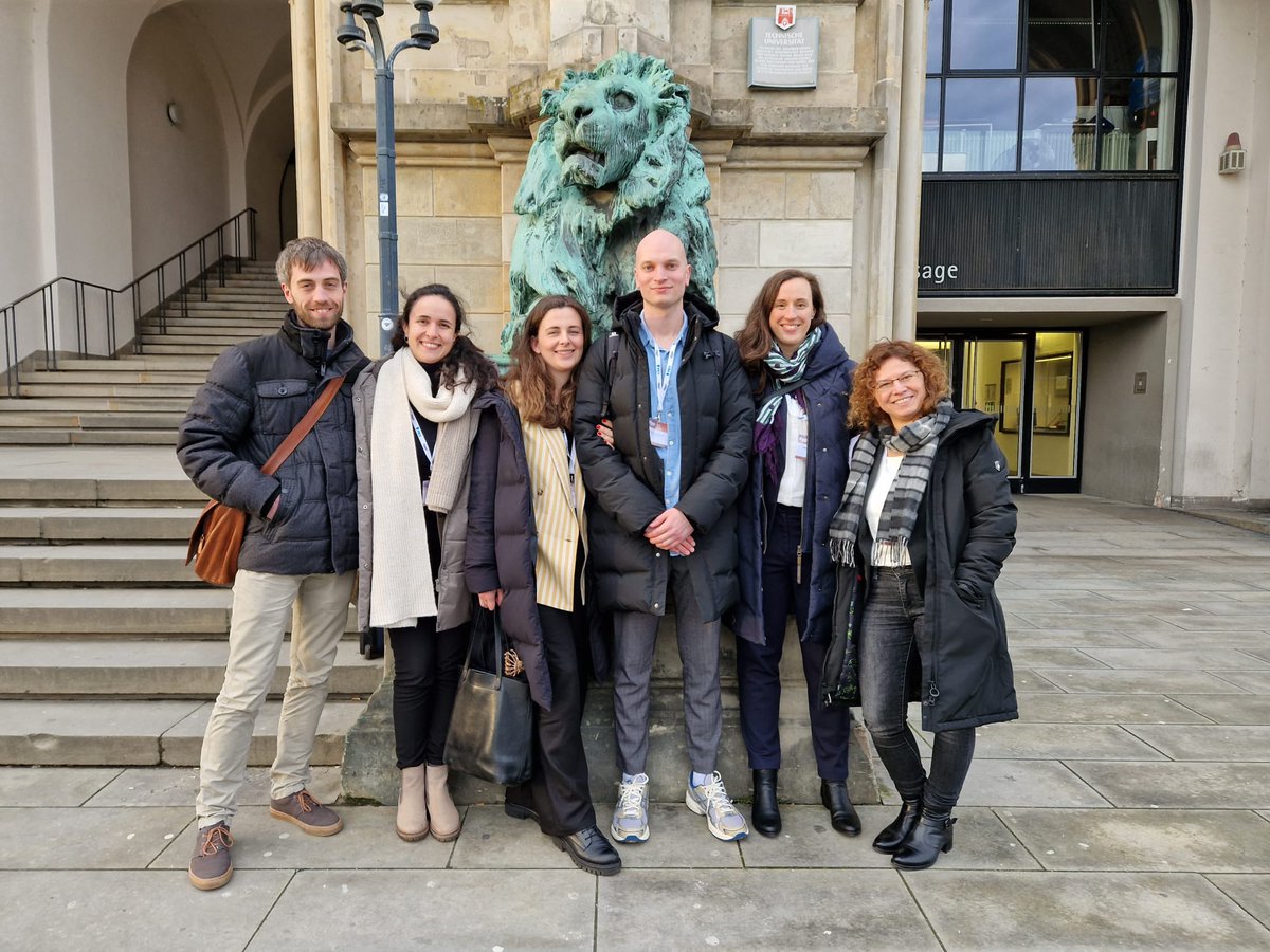 health_tu's tweet photo. Die #dggoe2023 "Qualität von Gesundheitsleistungen in einer heterogenen Gesellschaft" in #Hannover brachte spannende Themen &amp; Köpfe zusammen. Auch @health_tu war mit 11 Vorträgen vertreten. Wir danken @herr_annika für die tolle Organisation &amp; freuen uns auf #dggoe2024 in Halle https://t.co/2T2YSsqiFd