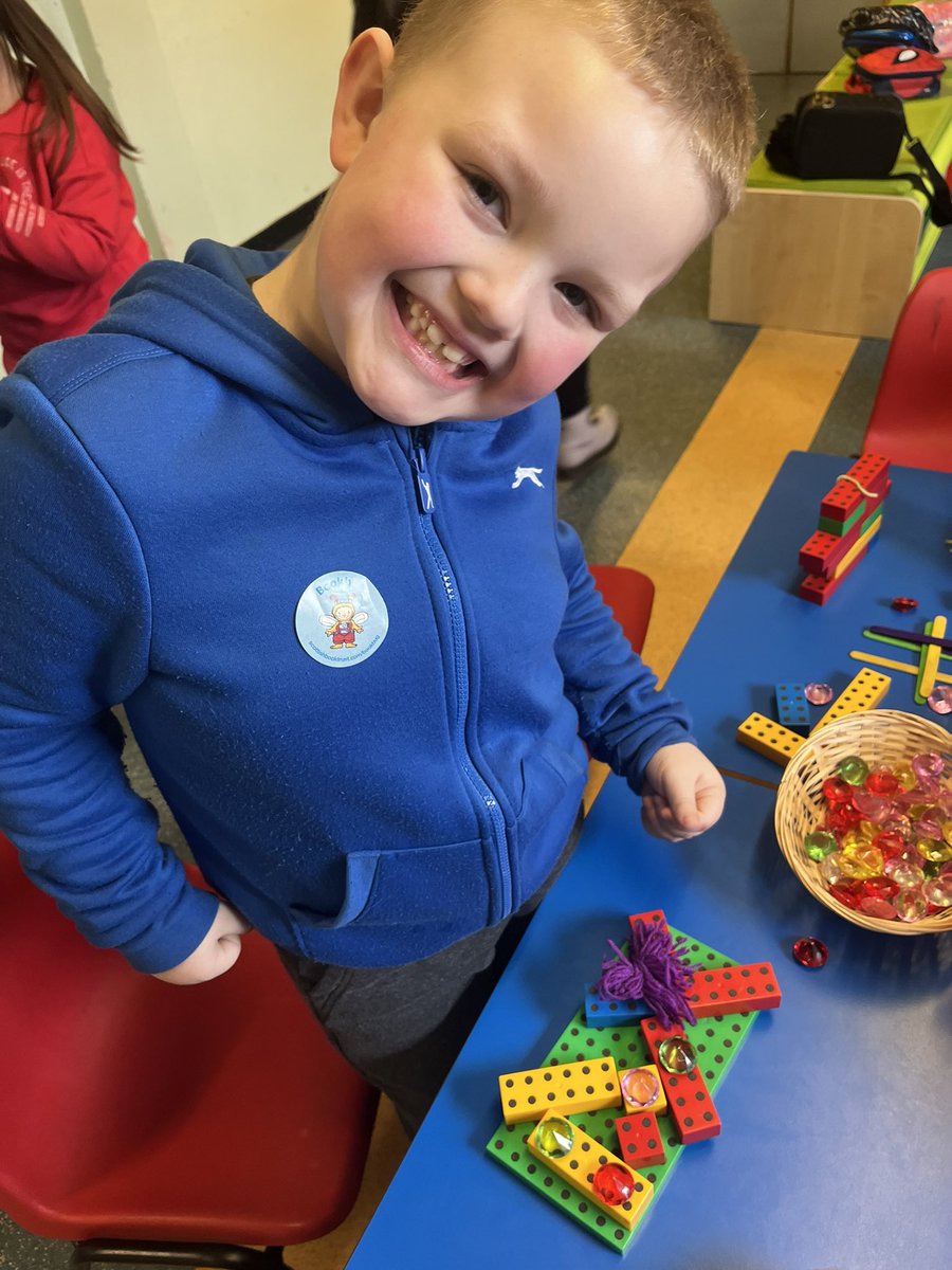 StJosephsWDC's tweet photo. P2 were investigating structures and patterns by making a spider and its web🕷️We think they did a fantastic job! #BritishScienceWeek2023 https://t.co/eXUpQmFzTX