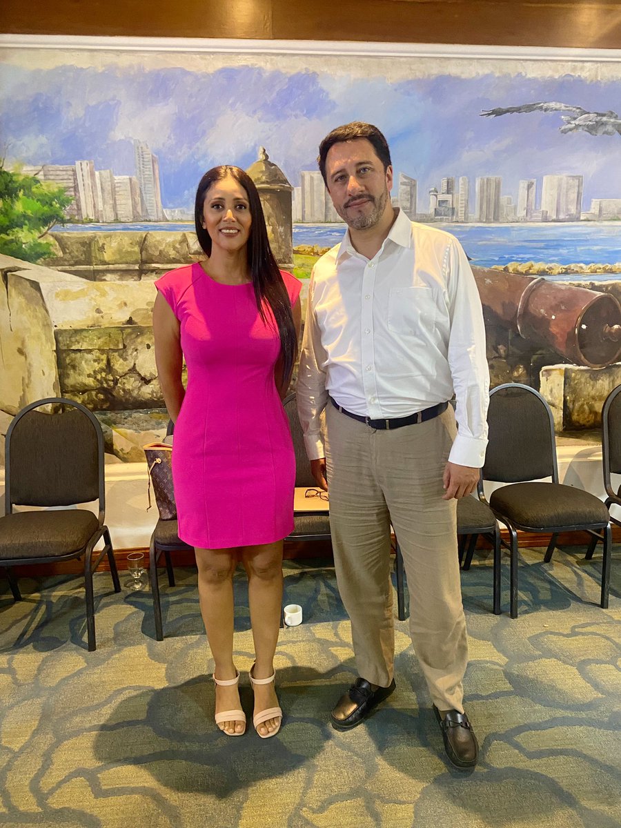 Con éxito se realizó la jornada por la construcción del “Plan turismo Cartagena de Indias “ con la presencia del viceministro de turismo <a href="/Bravoarthur/">Arturo Bravo</a> <a href="/fonturcol/">Fontur Colombia</a> <a href="/CorpoturismoCTG/">Turismo Cartagena De Indias</a> <a href="/secinteriorctg/">Secretaría del Interior de Cartagena</a> <a href="/ivansanes/">Ivan Sanes</a> <a href="/PoliciaCtagena/">Policía Metropolitana de Cartagena de Indias</a> <a href="/CotelcoCtg/">Cotelco Cartagena y Bolívar</a> <a href="/AnatoCaribe/">ANATO Capítulo Caribe</a> <a href="/AcodresCo/">Acodrés</a> y diferentes gremios.