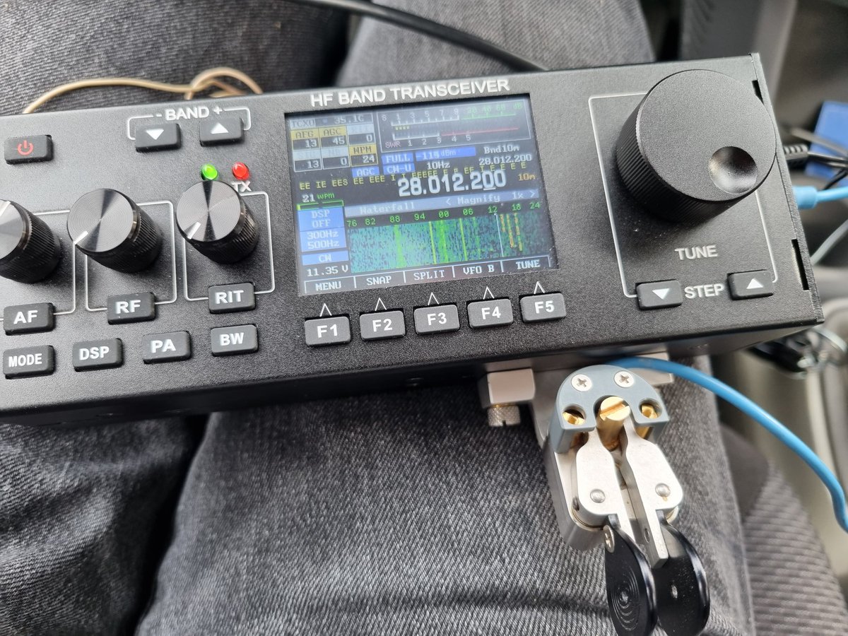 PE1RDP's tweet photo. Found my old CB mobile antenna in the barn, bought in 1982. Works good at 10m also.
Running qrp 2w and rbn shows even 2 spots US.
#hamr #hamradio #amateurradio #AmateurRadio #antenna #CW #CB #HF #RBN #USA #BarnFound #mobile #car #YL #SWR #10m #QRP #Eighties https://t.co/W5SukytItT
