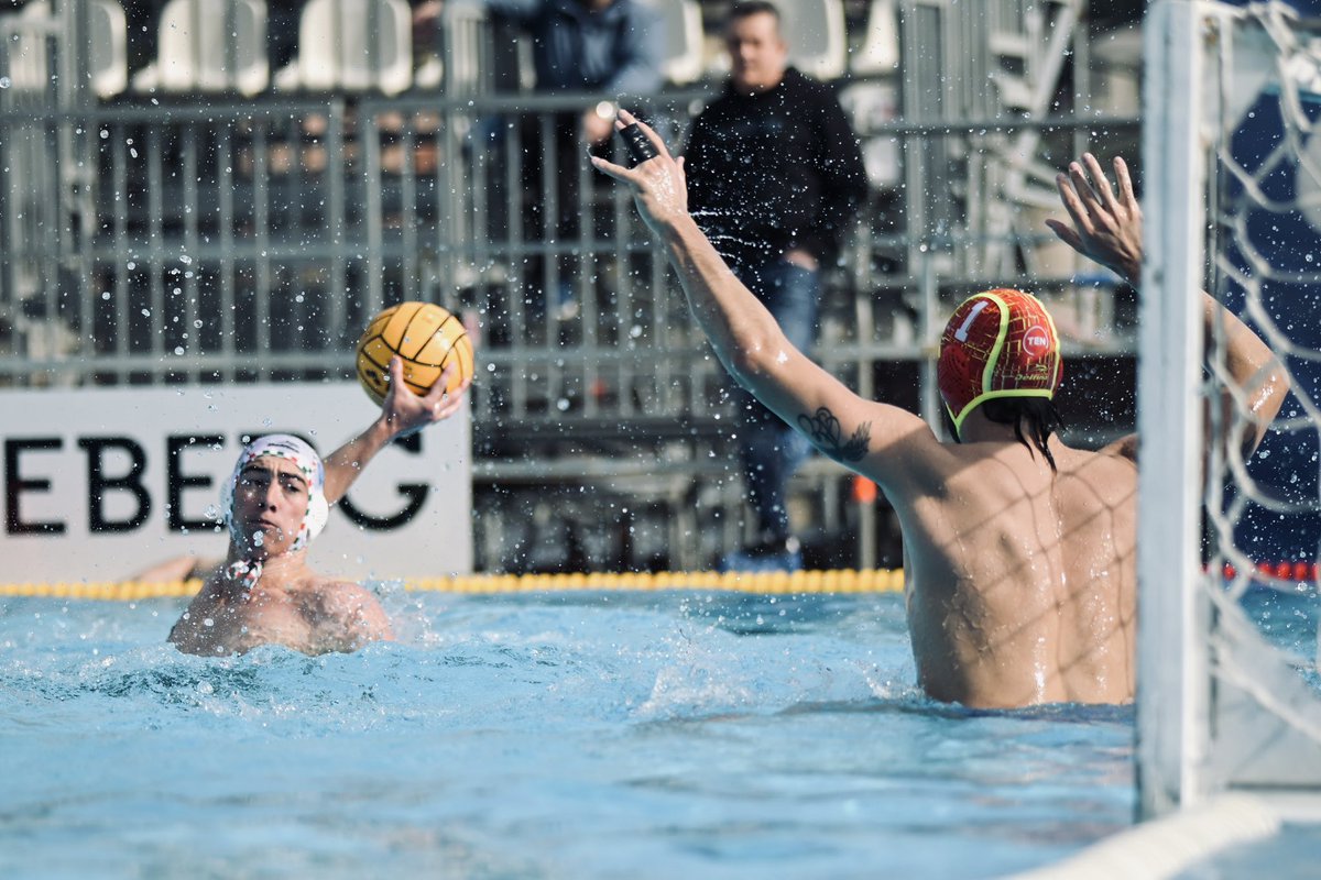 prorecco's tweet photo. 🇮🇹 | ᴄᴀᴍᴘɪᴏɴᴀᴛᴏ
Finisce 15-5 l’anticipo della ventesima giornata contro l’Anzio.
🎯Due gol a testa per #Marini, #Nuzzo, #Figlioli, #Younger, #Velotto, #Fondelli e #Aicardi.
⚪️🔵 #WeAreWaterpolo
📸 F. Schenone https://t.co/vlVIdQ7lWy