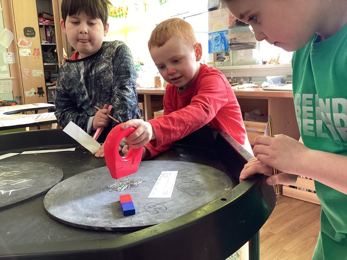 sthcpsbarry's tweet image. #gwyrdd we have been investigating the properties of magnets and recording our predictions, method and findings #STEMWEEK2023