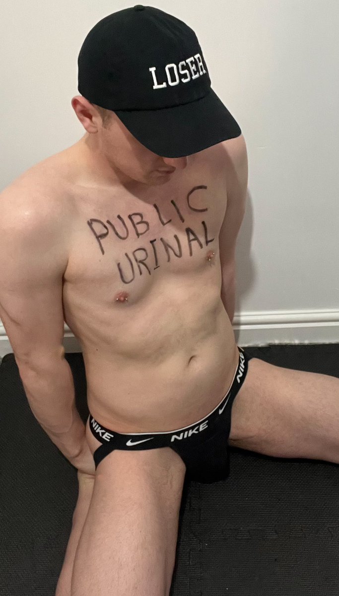 Nubboyy's tweet photo. Who wouldn’t want to be a public urinal, getting covered in piss all day https://t.co/B2VvSp7cre
