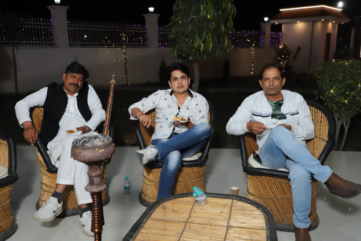 ChintaRaj0's tweet image. #Hooka