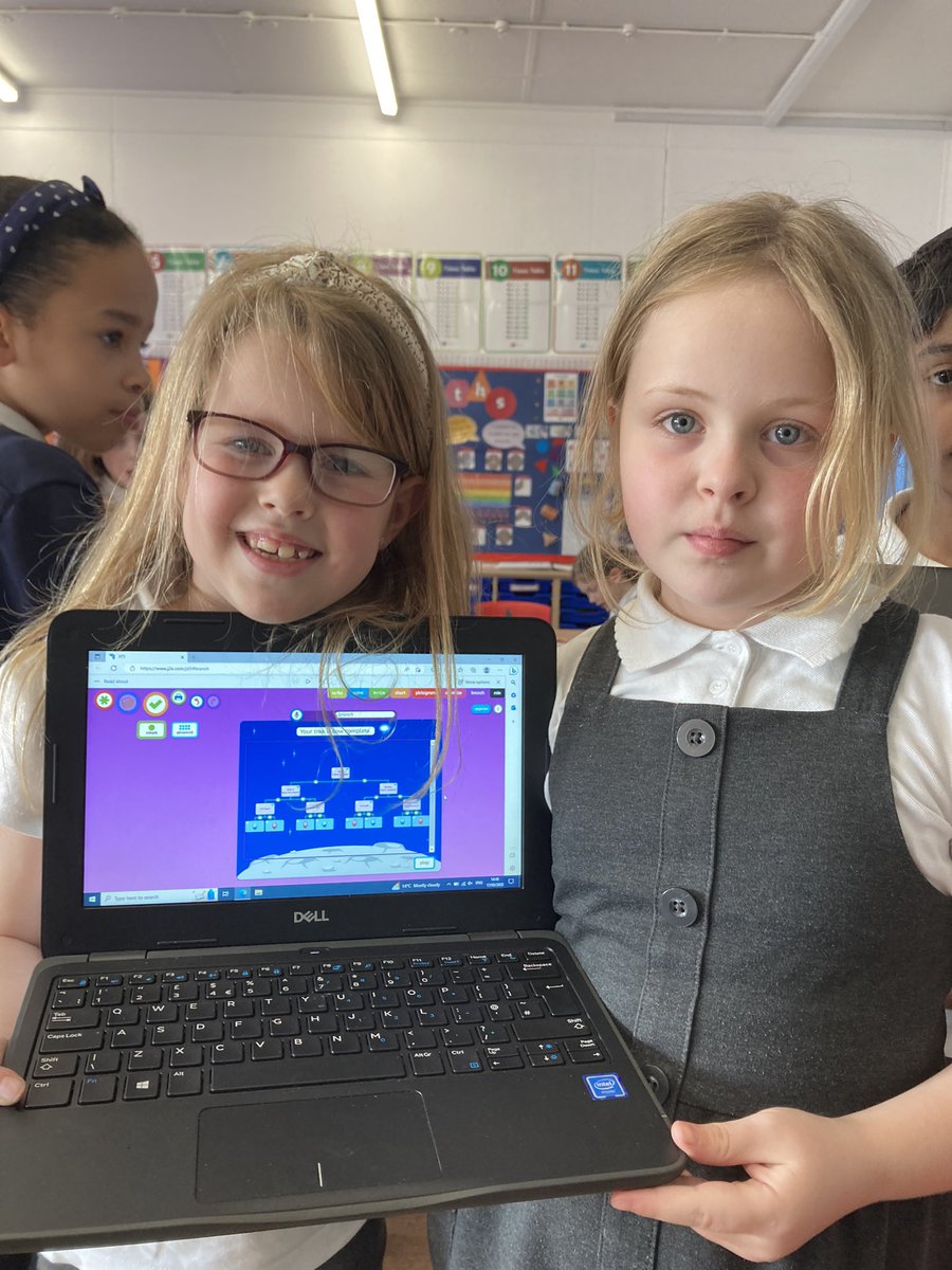 BPSHull's tweet photo. 3AR produced some outstanding branching databases this afternoon after thinking more deeply about how to create a well-structured database. The class carefully considered which questions to use! #BPSComputing https://t.co/KayqvZtNPH