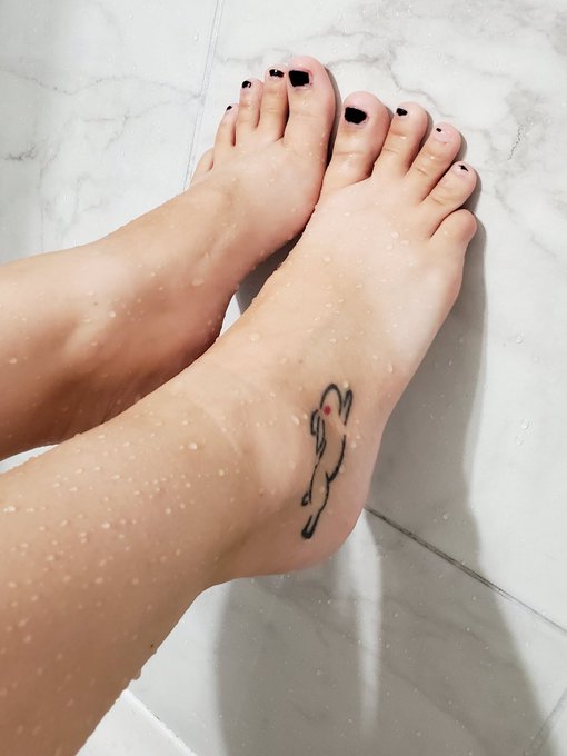 Guys! I'm getting a pedicure for the first time ever tomorrow! What color should I get my toes done?<a href="/tag/fetish"class="tags"><span>#fetish</span></a><a href="/tag/pornhub"class="tags"><span>#pornhub</span></a><a href="/tag/bondage"class="tags"><span>#bondage</span></a>