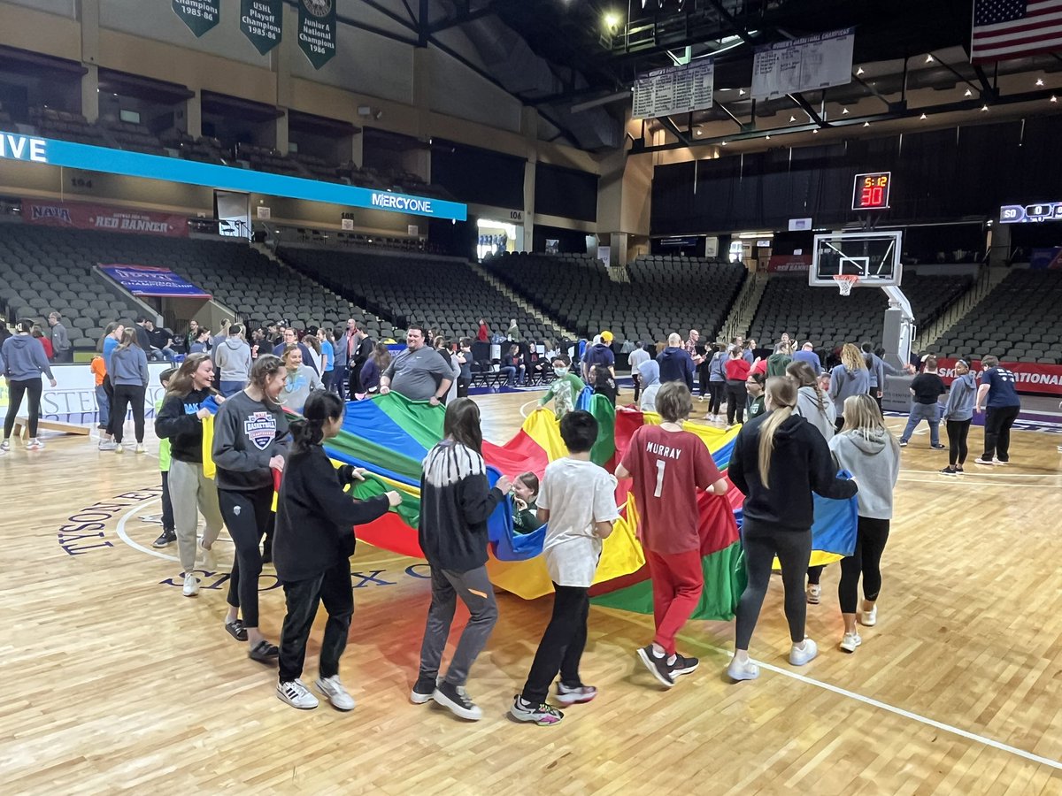 Dakota State University Athletics tweet media