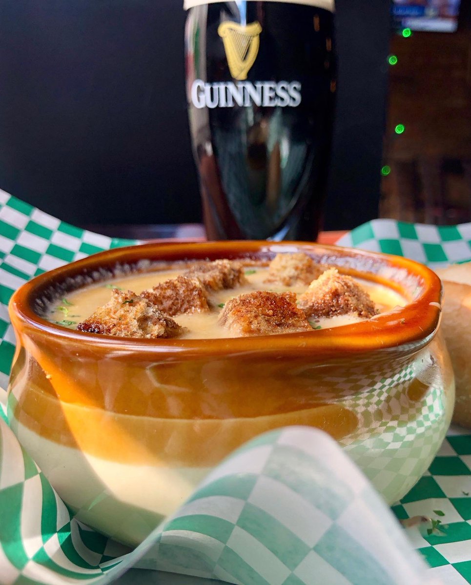 beckschicago's tweet photo. St. Patrick’s Day & March Madness! What more could you ask for? ☘️
Open today at 11am. Pickup & Delivery available. Call for pickup: (773) 661-1573. View menu & delivery at https://t.co/iOveVLOgni
#chicagobars #lincolnpark #lincolnparkchicago #stpatricks #chicagostpatricksday https://t.co/2OcWHu3s7I