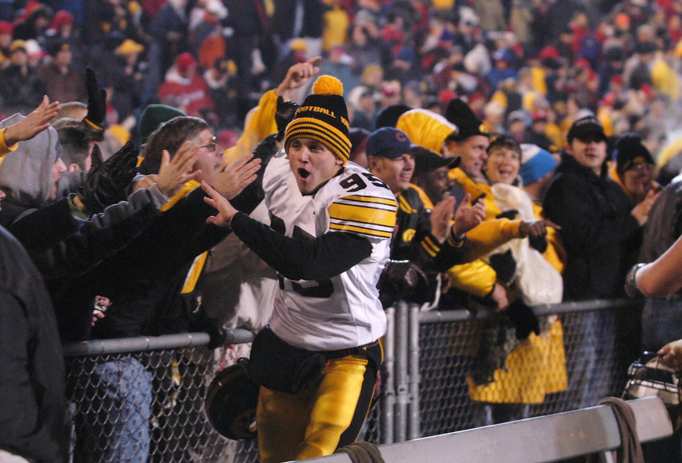 Happy Birthday to Nate Kaeding! Enjoy your day. Go Hawks! | 