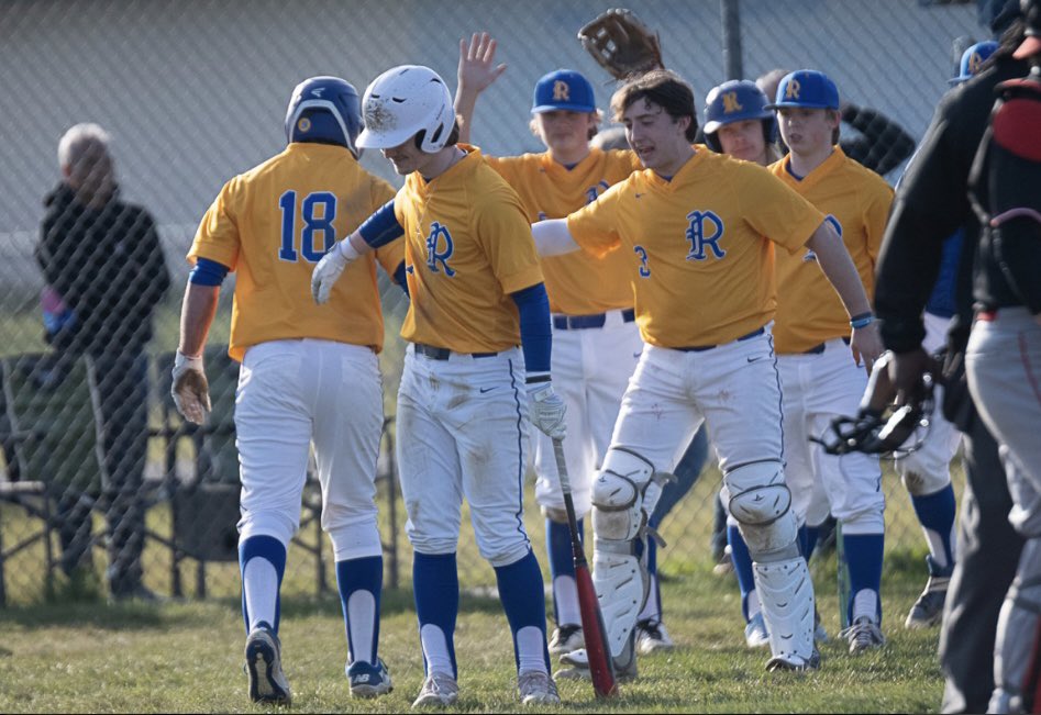 PietrasJamie's tweet image. Great pics from our local newspaper!