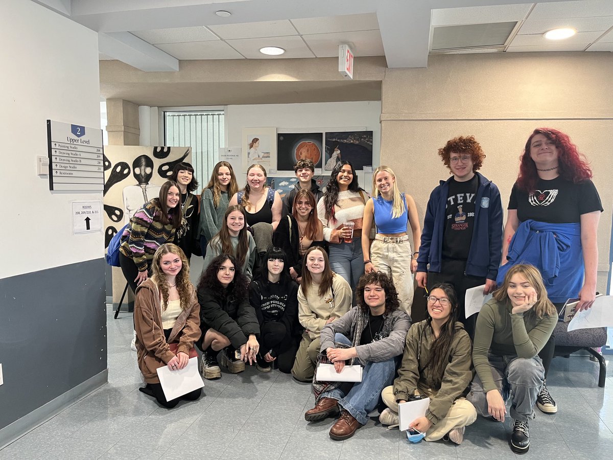 MrsLavinArt's tweet photo. Amazing day so far at the Teen Arts Festival!  We had our visual art critiques, attended some workshops &amp; 3 students were recognized for their artwork! https://t.co/j2lY4rOFzY