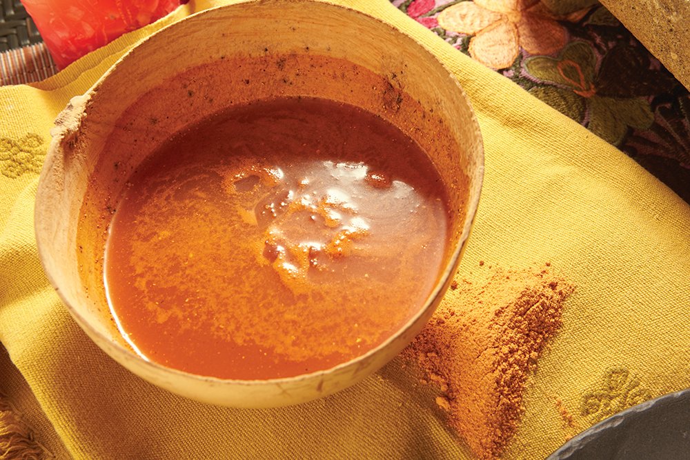 Sectur_Chiapas's tweet photo. El tascalate es un polvo de maíz tostado molido, mezclado con polvo de achiote, canela y azúcar, el cual se mezcla con agua o leche para convertirlo en una bebida deliciosa y refrescante.

#MeEncantasChiapas https://t.co/gElQ5WzTfp