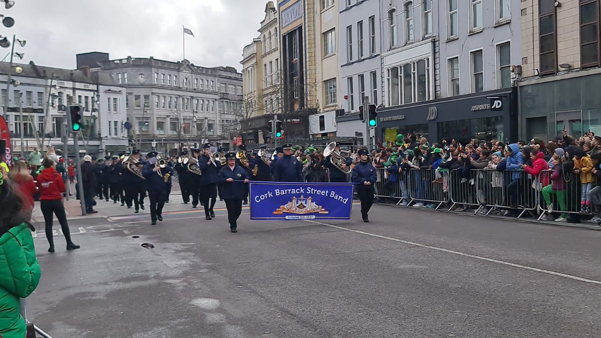 CBA_cork's tweet photo. Great colour, ceol agus craic at #cork’s #StPatrickDay 2023 parade. What a spectacle!! #purecork #cityofwelcomes #wearecork https://t.co/4XoER6vL3k