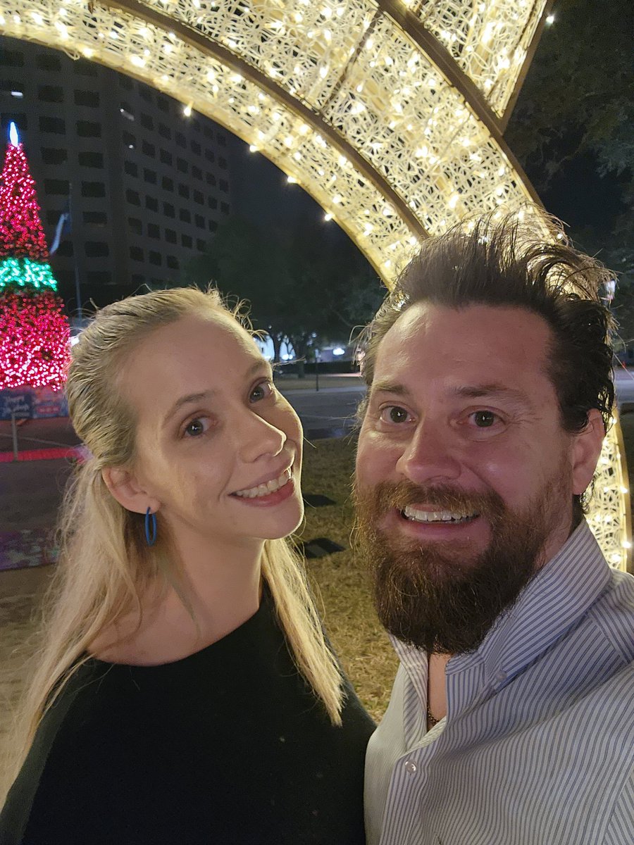 ZachSmithforVTX's tweet photo. @cstanley Would love Dinner for My wife I on this glorious Saint Patrick's Day!!! $ZSmith3606 https://t.co/35zQb7TUUy